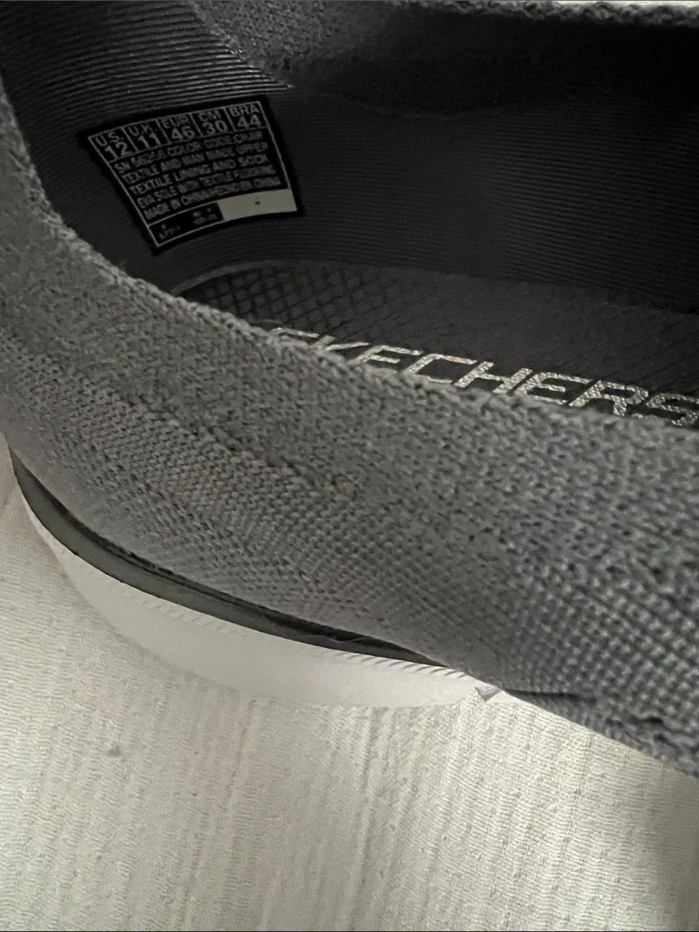 Sketchers relaxed fit memory foam sneakers men’s 12